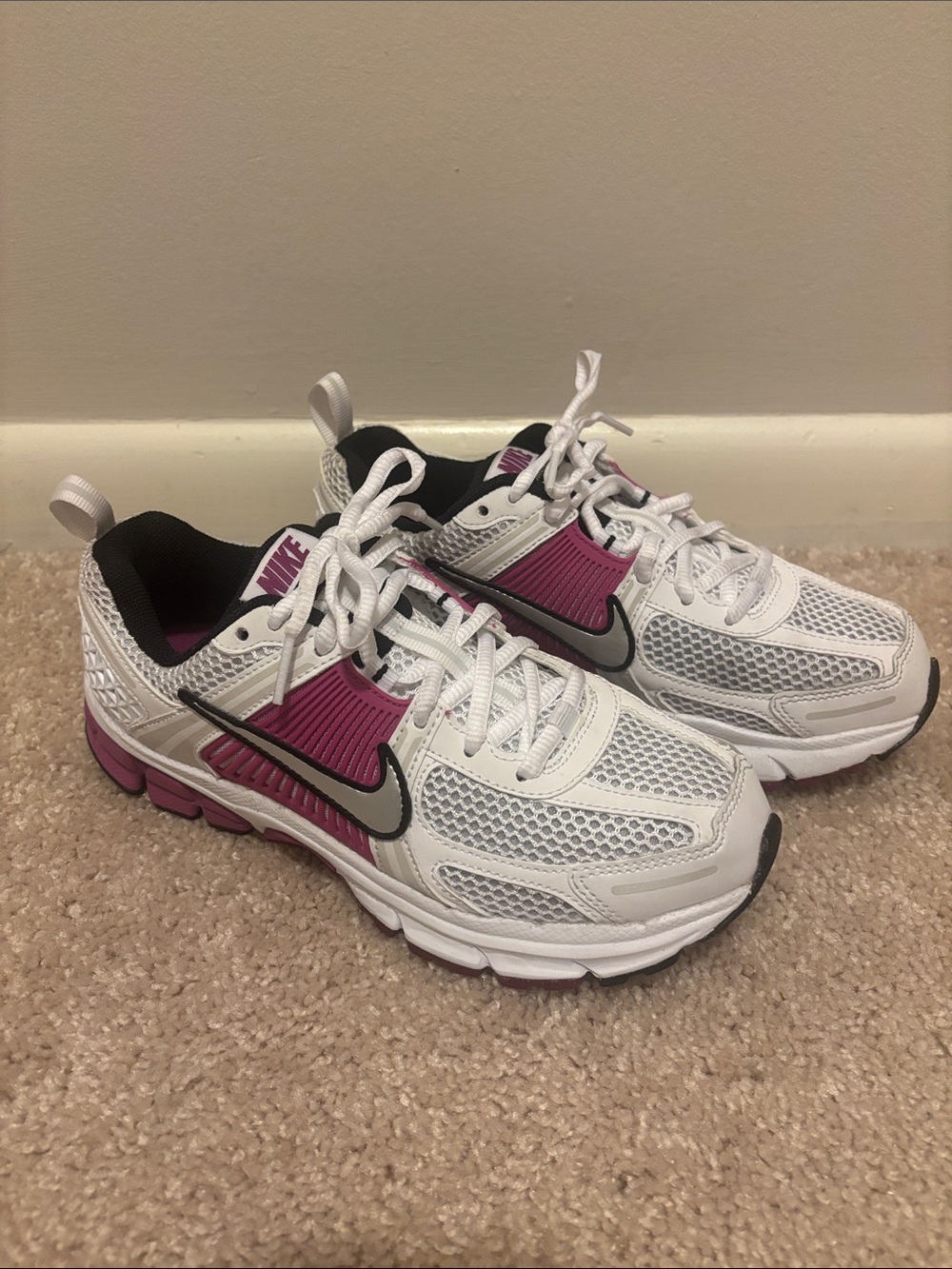 Nike Kids White and Pink Mesh Running Sneakers